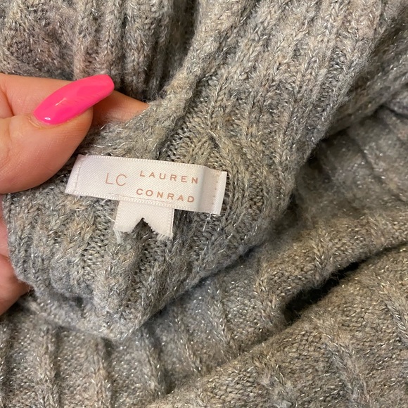 Lauren Conrad Women’s Back Cut Out Sweater Gray - Picture 6 of 7